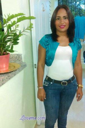 164567 - Teofila Age: 37 - Dominican Republic