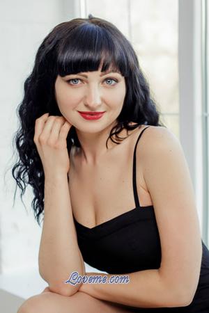 185305 - Yuliya Age: 38 - Ukraine