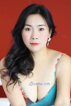 206747 - Liling Age: 56 - China